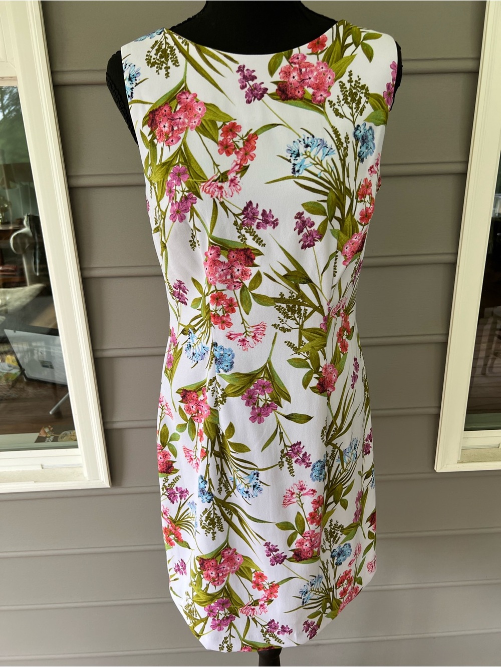 Alyx Dress White Floral Sleeveless Shift Garden Wedding Brunch Size 8